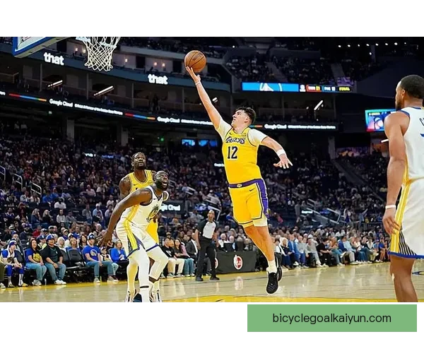 基兰·特里皮尔近期表现稳健，防守与助攻能力持续提升